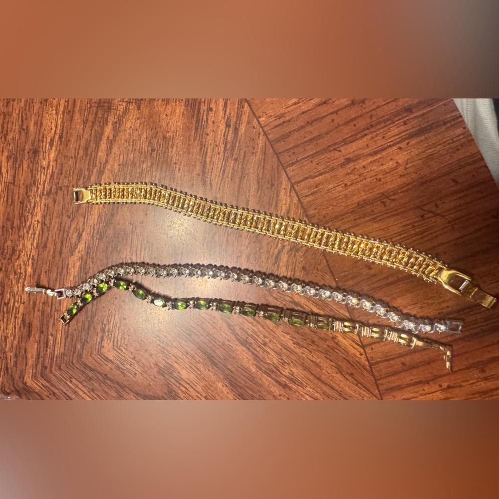 Gold and Green Multi-Chain bracelets - Elegant Women’s Jewelry